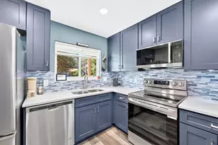 10113 Allenby Ct, Orlando, FL 32821 - Photo 7