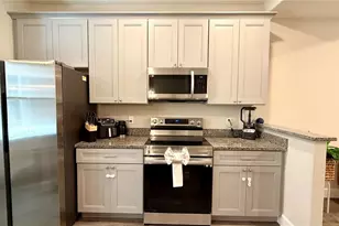 8540 Magnificent Ln, Groveland, FL 34736 - Photo 5