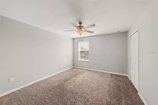 1904 Hawks View Dr, Ruskin, FL 33570 - Photo 11