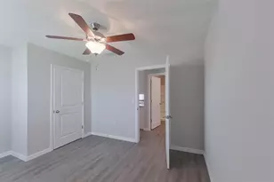 8641 SW 43rd Ter, Ocala, FL 34476 - Photo 11