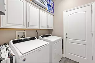 745 Cascading Creek Ln, Winter Garden, FL 34787 - Photo 25