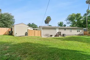 1137 Yaupon St, Daytona Beach, FL 32117 - Photo 33
