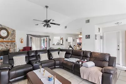 556 Awin Circle SE, Palm Bay, FL 32909 - Photo 5