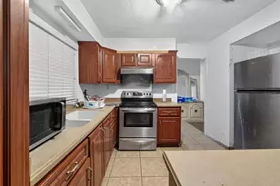 4020 Magnolia Dr, Leesburg, FL 34748 - Photo 7