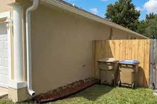 615 Madrid Dr, Kissimmee, FL 34758 - Photo 31