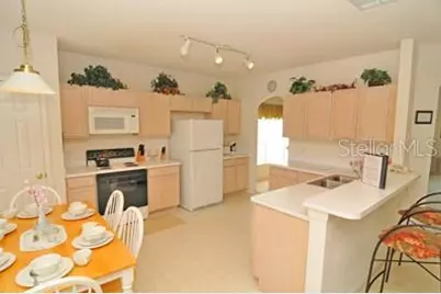 637 Eagle Pointe S, Kissimmee, FL 34746 - Photo 7