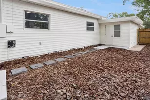 4050 Iris St N, Saint Petersburg, FL 33703 - Photo 31