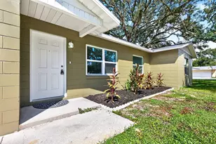 706 Elm Ave, Fruitland Park, FL 34731 - Photo 3