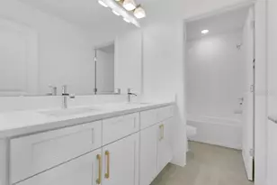 118 Elena Lavin Circle, Orlando, FL 32807 - Photo 13