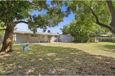 6448 41st Avenue N, Saint Petersburg, FL 33709 - Photo 5