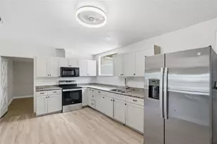 6448 41st Ave N, Saint Petersburg, FL 33709 - Photo 15