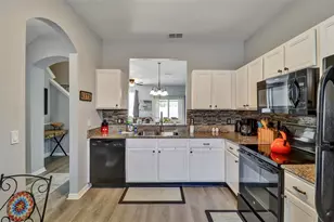 1134 Calabria Ave, Davenport, FL 33897 - Photo 9
