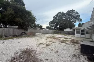 568 Hillcrest Dr, Largo, FL 33771 - Photo 23
