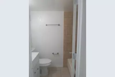 302 S Spring Garden Avenue #C11, Deland, FL 32720 - Photo 5