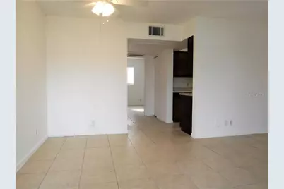 302 S Spring Garden Avenue #C11, Deland, FL 32720 - Photo 3