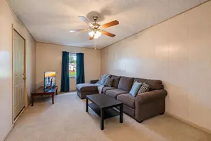 7 S Lavon Ave, Kissimmee, FL 34741 - Photo 19