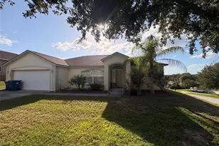 608 Gentle Breeze Dr, Minneola, FL 34715 - Photo 1