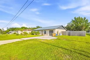 4799 Lake Shore Dr, Saint Cloud, FL 34772 - Photo 3