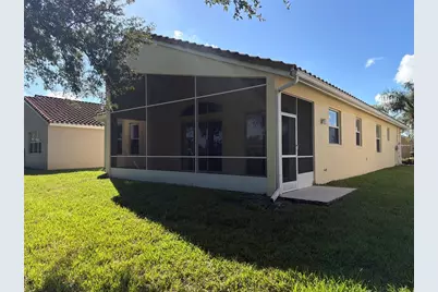 4223 63rd Terrace E, Sarasota, FL 34243 - Photo 5
