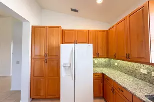 4223 63rd Terrace E, Sarasota, FL 34243 - Photo 11