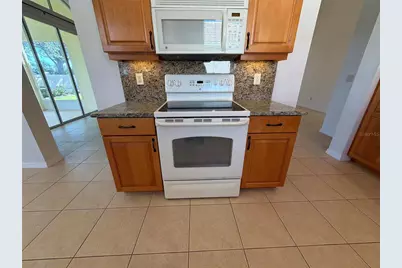 4223 63rd Terrace E, Sarasota, FL 34243 - Photo 13