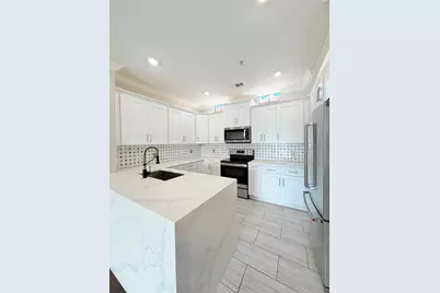 6117 Metrowest Boulevard #105, Orlando, FL 32835 - Photo 11