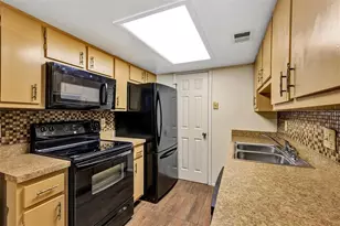 1728 Townhall Ln, Orlando, FL 32807 - Photo 3