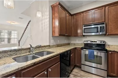 2860 Eastham Ln, Kissimmee, FL 34741 - Photo 9