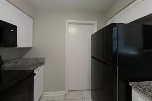 [Address not provided], Tampa, FL 33617 - Photo 5