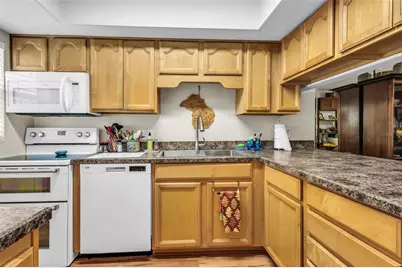 3811 N Oak Drive #E51, Tampa, FL 33611 - Photo 7