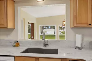 2314 N Griffin Dr, Leesburg, FL 34748 - Photo 11