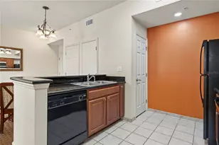 8101 Resort Village Dr, Orlando, FL 32821 - Photo 9