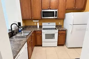 1310 Retreat View Cir, Sanford, FL 32771 - Photo 7