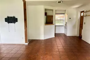 2404 Grandview Ave, Sanford, FL 32771 - Photo 3