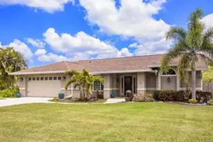 8012 56th Ct E, Palmetto, FL 34221 - Photo 3