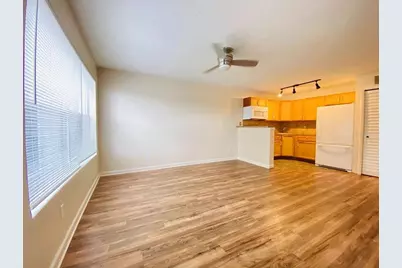 4704 Walden Circle #26, Orlando, FL 32811 - Photo 3