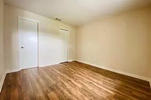 4704 Walden Cir, Orlando, FL 32811 - Photo 11