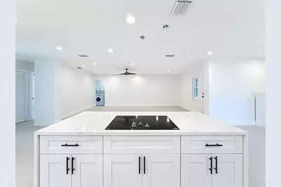 4219 Helena Street NE, Saint Petersburg, FL 33703 - Photo 9