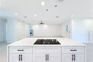 4219 Helena St NE, Saint Petersburg, FL 33703 - Photo 9