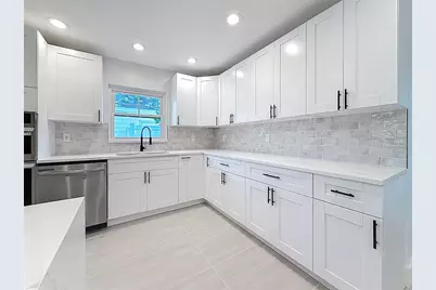 4219 Helena Street NE, Saint Petersburg, FL 33703 - Photo 15