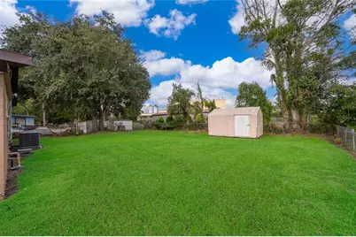 168 Country Club Circle, Sanford, FL 32771 - Photo 17