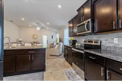 644 Hudson Valley Drive, Poinciana, FL 34759 - Photo 9