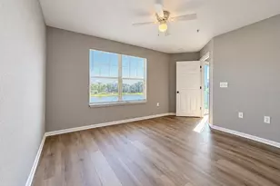5848 Lake Pointe Village Cir, Orlando, FL 32822 - Photo 17