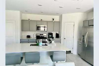 572 Reggie Road, Winter Haven, FL 33884 - Photo 3