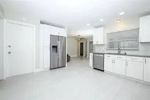 205 W Cumberland Circle, Longwood, FL 32779 - Photo 17