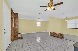1031 Cadillac Dr, Daytona Beach, FL 32117 - Photo 5