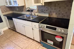 4445 Cassius, Orlando, FL 32811 - Photo 9