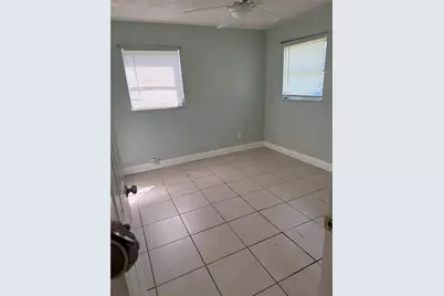 4445 Cassius, Orlando, FL 32811 - Photo 5