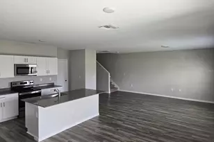 7563 Freesia Trce, Wesley Chapel, FL 33545 - Photo 17