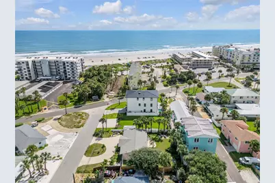 407 Lincoln Avenue, New Smyrna Beach, FL 32169 - Photo 1